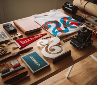 The Java Spring Tutorial:  Learn Java&rsquo;s Popular